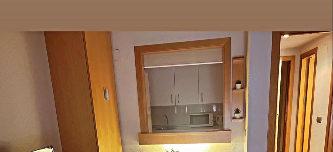 Suites Madrid Belfast 13 Ifema Airport المظهر الخارجي الصورة